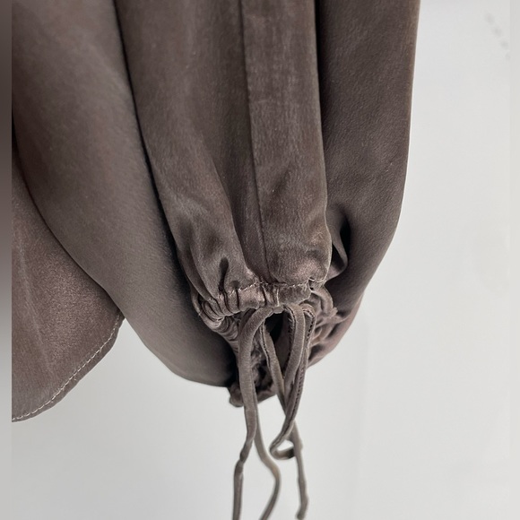 SOLD BOTH! I have 2 Soft & Cashmere feeling blouses. 100%SILK! - Picture 10 of 12